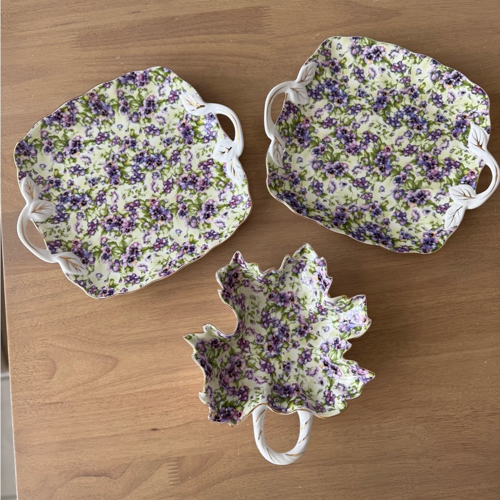 vintage Royal Danube serving dish set of3 with a floral design and gold trim